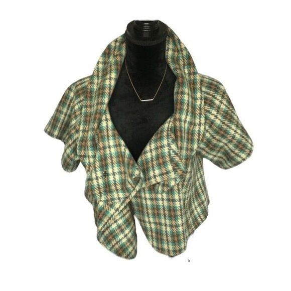 Nick and Mo Cropped Cape Jacket!​ - Picture 1 of 2